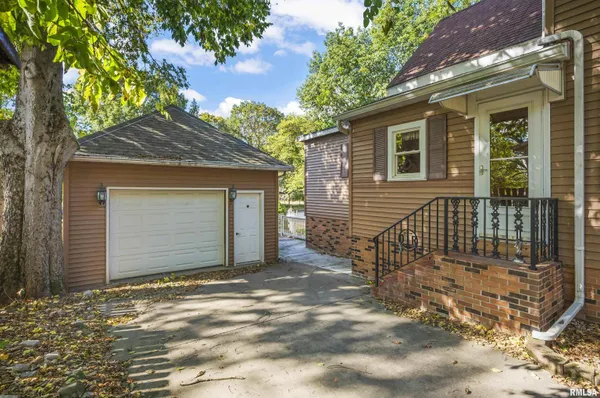 $230,000 | 207 South Fulton Street, Lacon, IL 61540