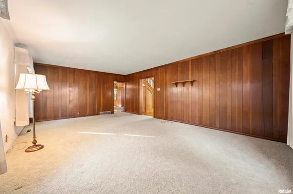 $230,000 | 207 South Fulton Street, Lacon, IL 61540