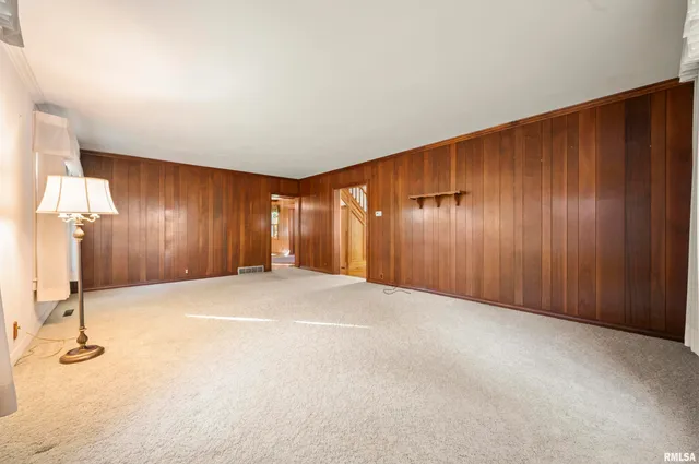 $248,000 | 207 South Fulton Street, Lacon, IL 61540