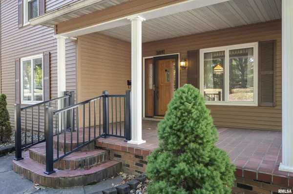 $230,000 | 207 South Fulton Street, Lacon, IL 61540