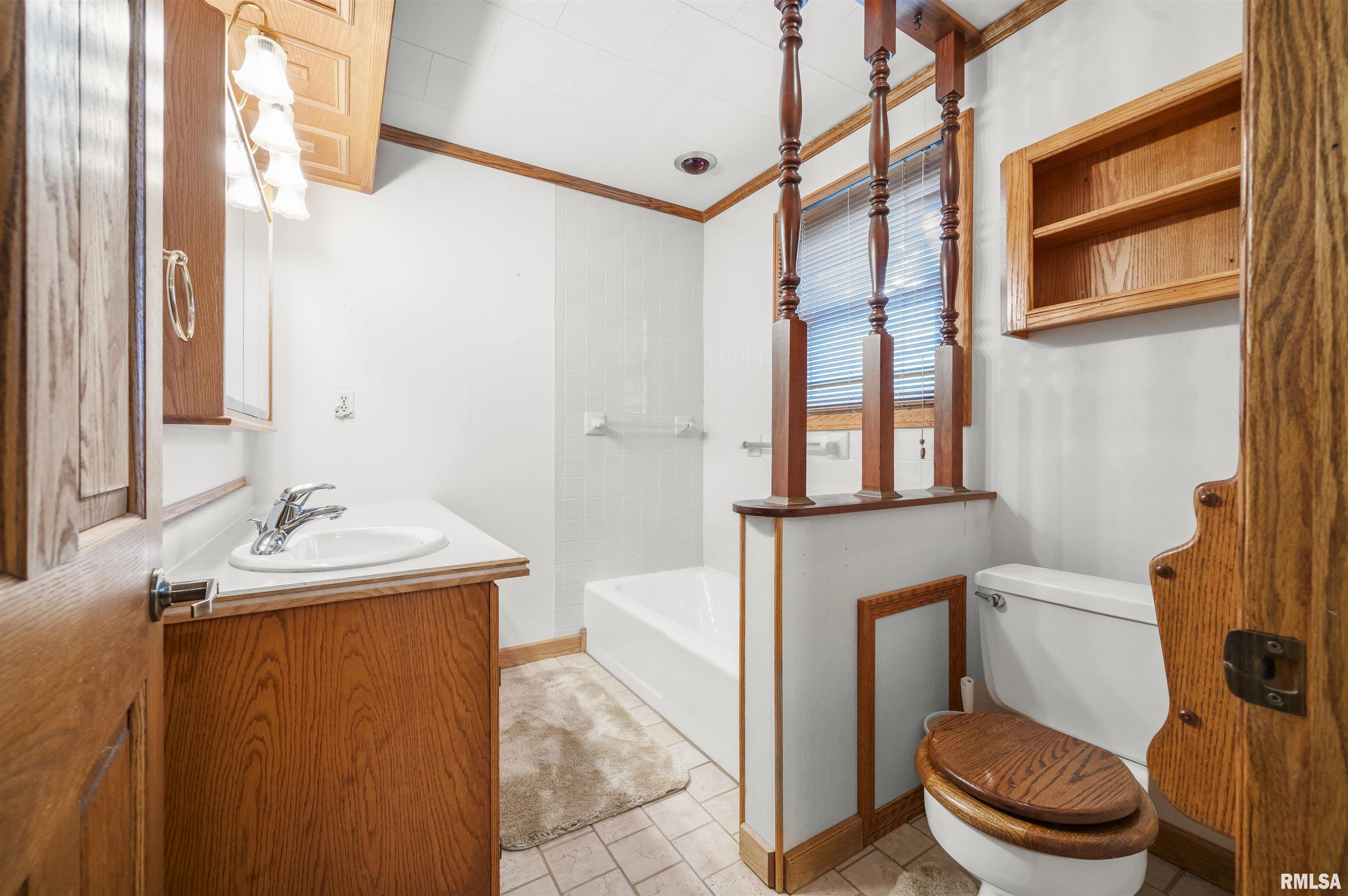 207 South Fulton Street Lacon, IL 61540 - Photo 33 of 47