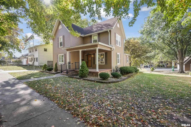 $248,000 | 207 South Fulton Street, Lacon, IL 61540