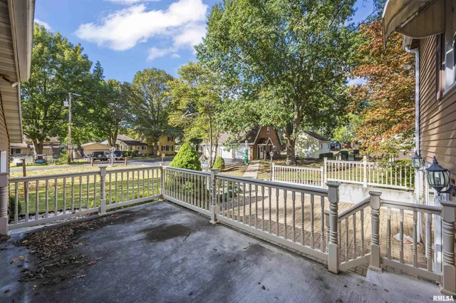 $248,000 | 207 South Fulton Street, Lacon, IL 61540