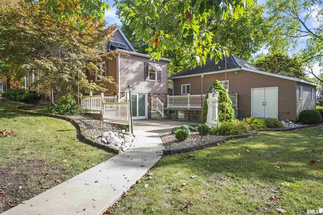 $248,000 | 207 South Fulton Street, Lacon, IL 61540