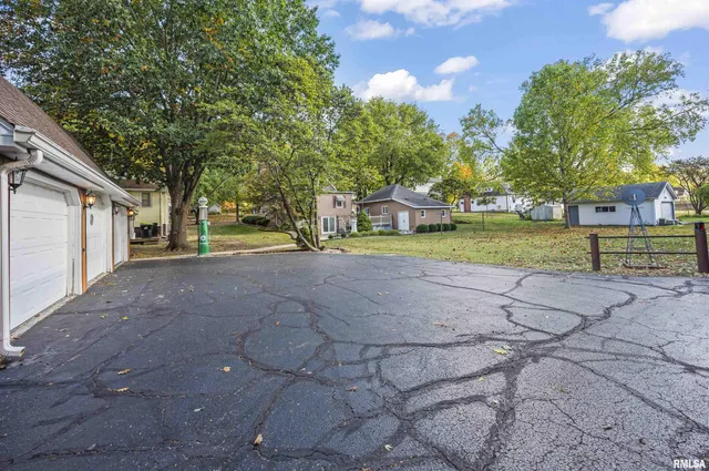 $248,000 | 207 South Fulton Street, Lacon, IL 61540