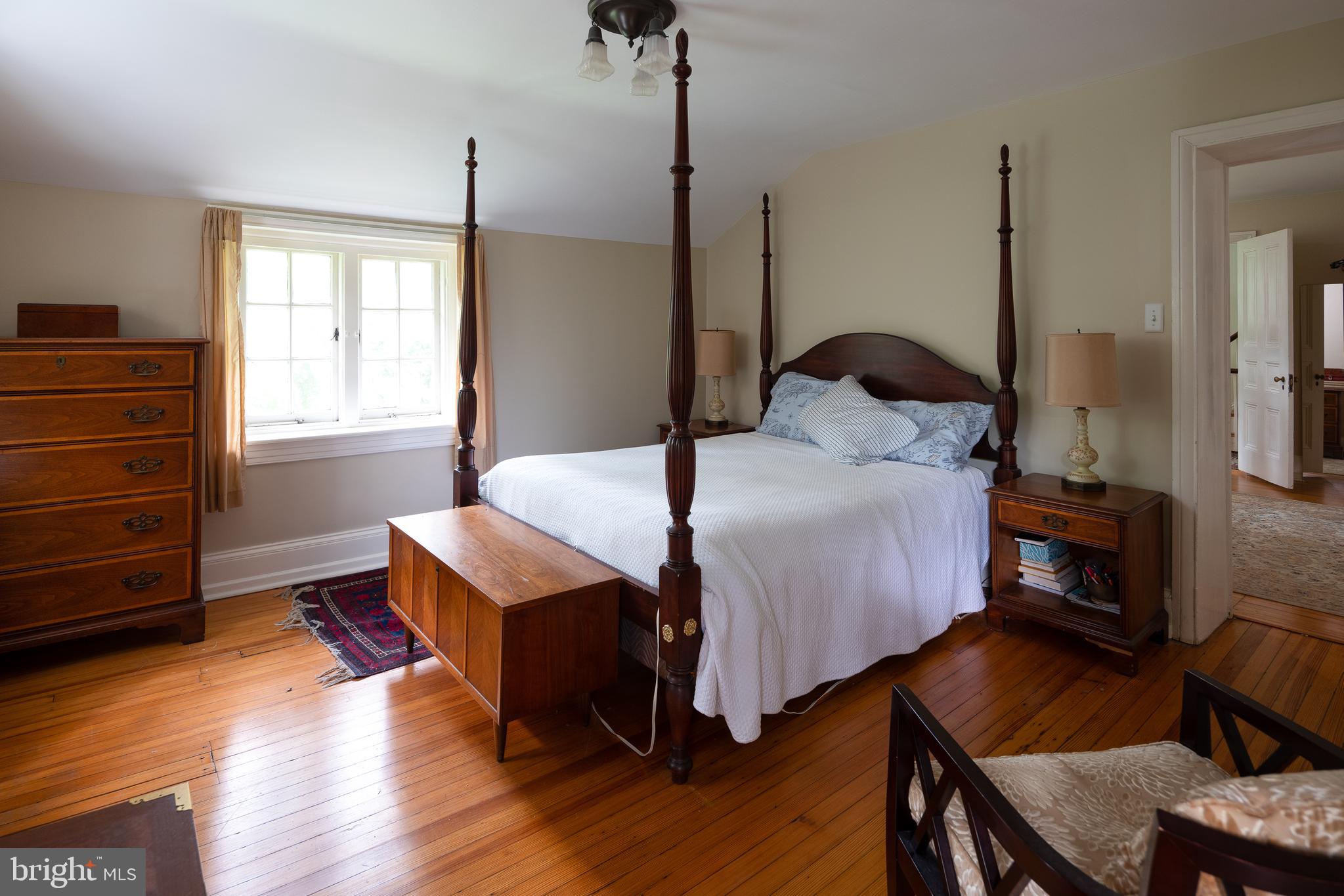 242 Waverly Road Wyncote, PA 19095 - Photo 17 of 38 Master bedroom