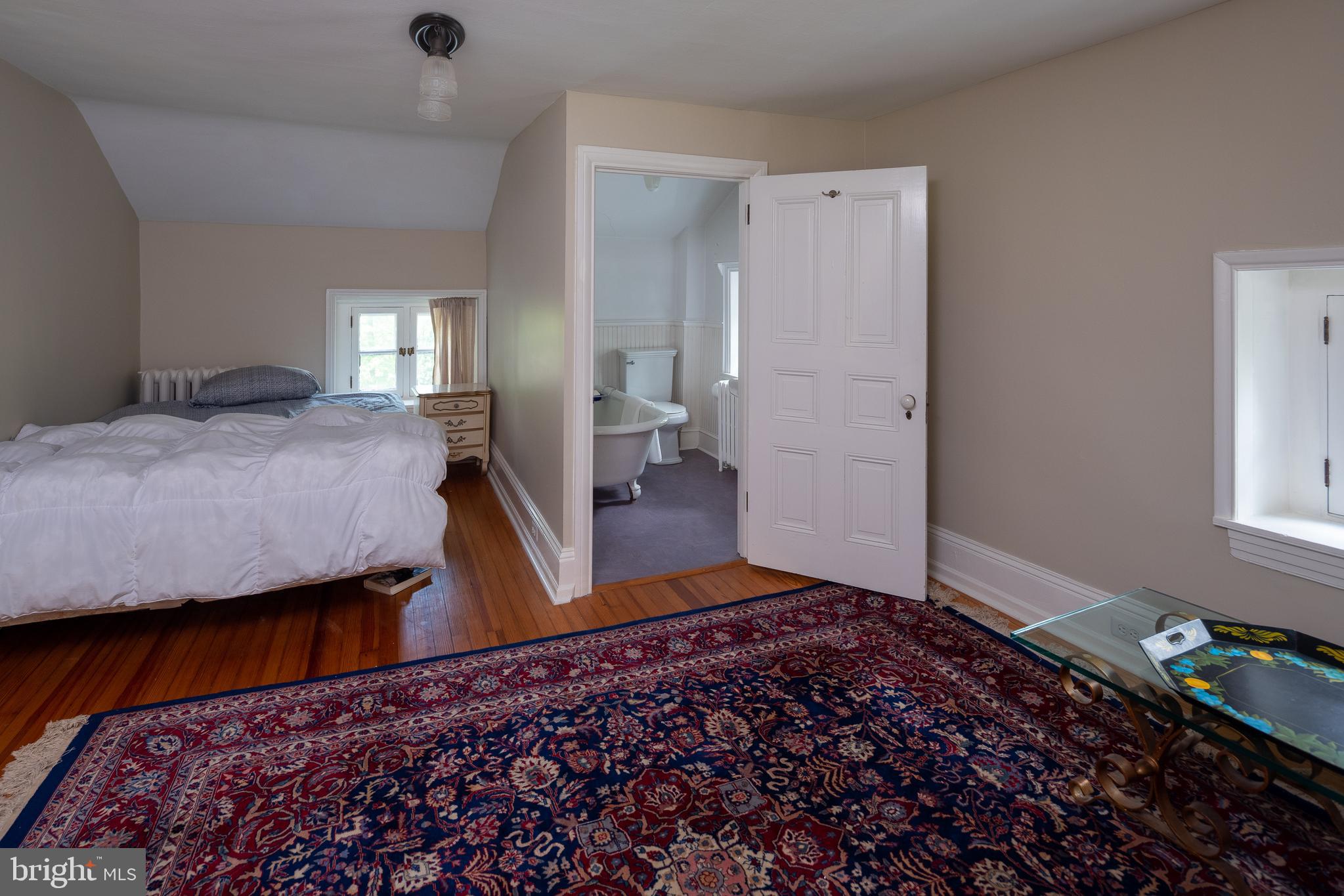 242 Waverly Road Wyncote, PA 19095 - Photo 25 of 38 3rd floor bedroom