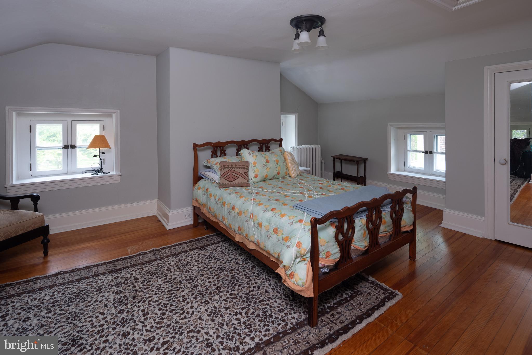 242 Waverly Road Wyncote, PA 19095 - Photo 27 of 38 3rd floor bedroom