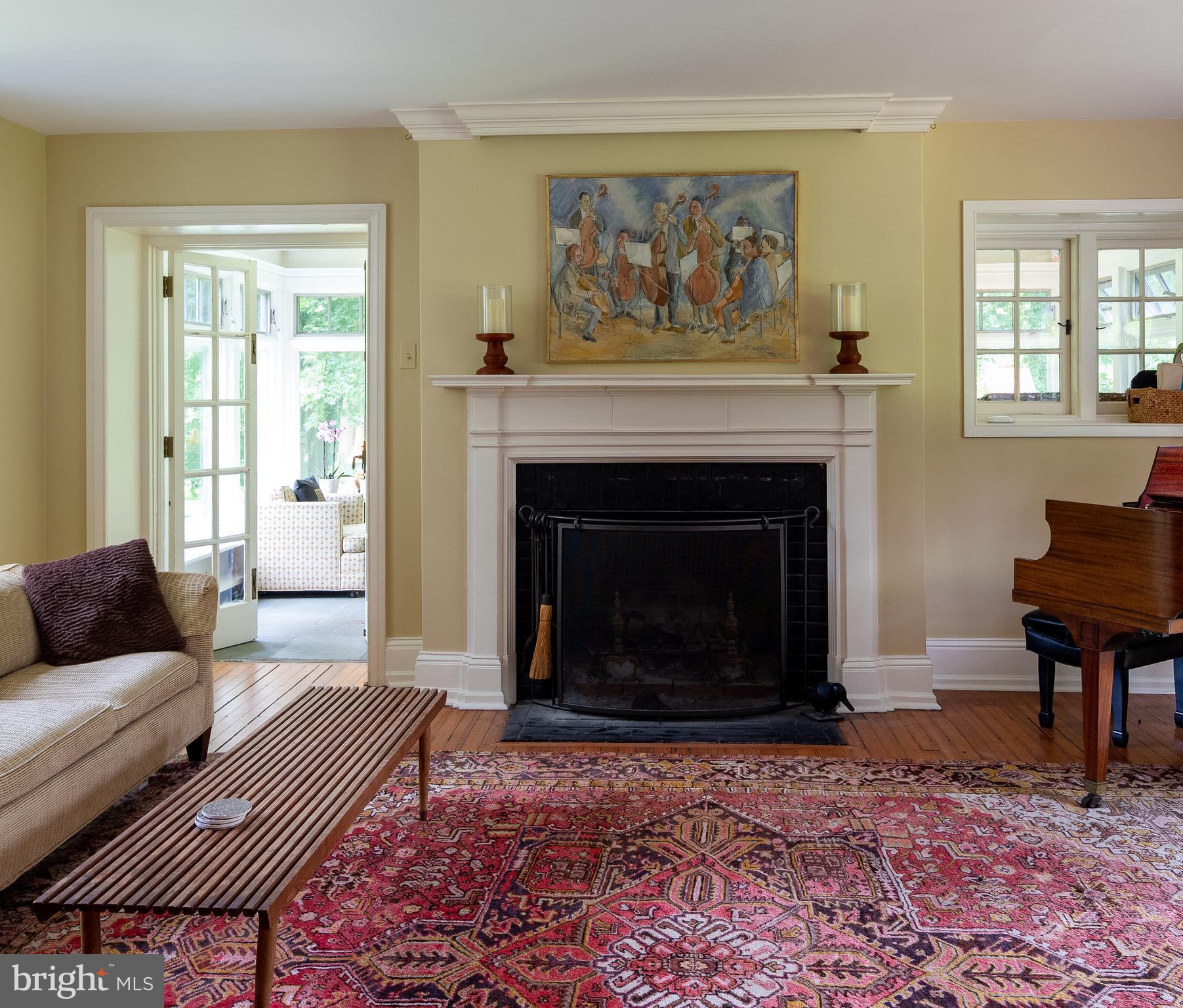 242 Waverly Road Wyncote, PA 19095 - Photo 4 of 38 Living room