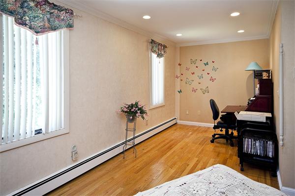 80 Redwood Road Newton, MA 02459 - Photo 15 of 27