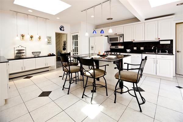 80 Redwood Road Newton, MA 02459 - Photo 10 of 27