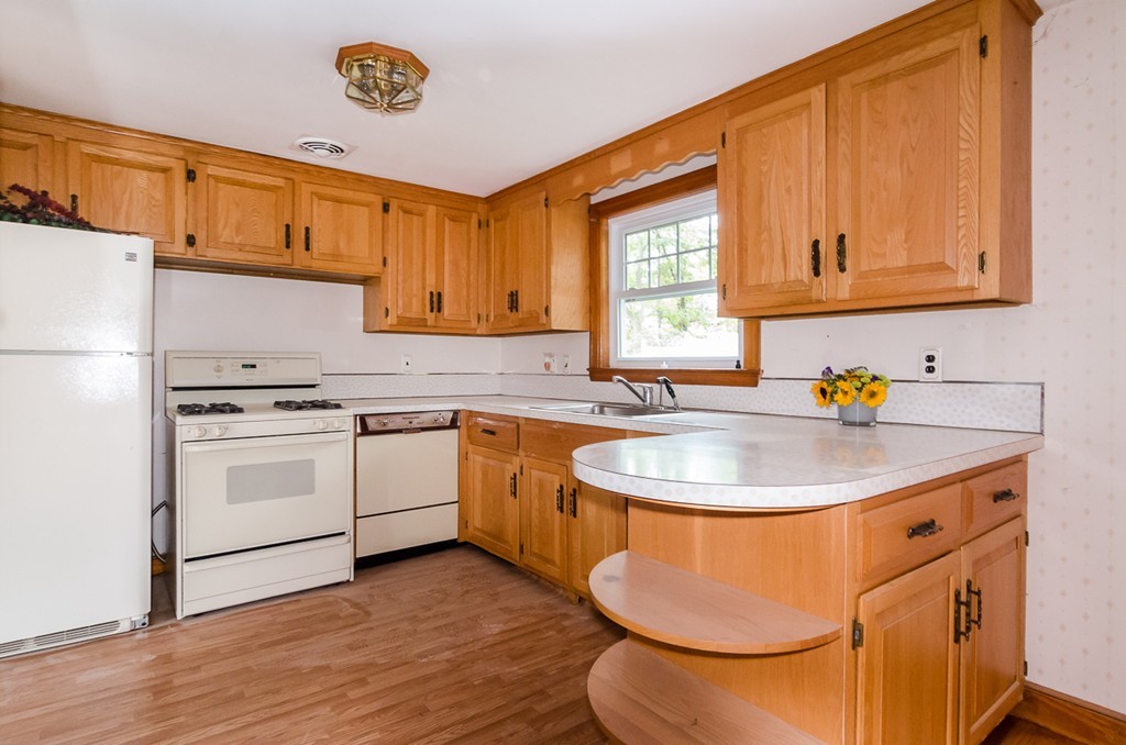 11 Melvin Road Arlington, MA 02474 - Photo 12 of 29