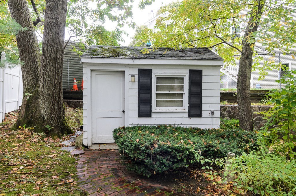 11 Melvin Road Arlington, MA 02474 - Photo 25 of 29
