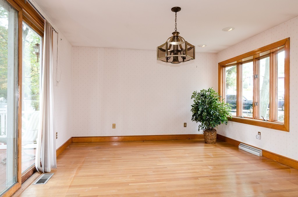 11 Melvin Road Arlington, MA 02474 - Photo 8 of 29