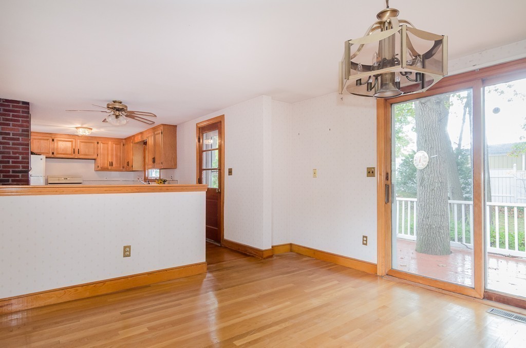 11 Melvin Road Arlington, MA 02474 - Photo 10 of 29