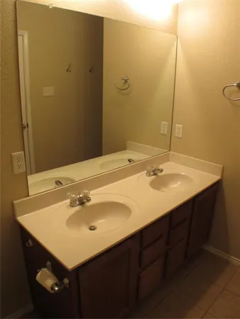 $2,500 | 2332 Oklahoma Avenue, Plano, TX 75074