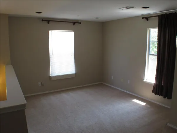 $2,500 | 2332 Oklahoma Avenue, Plano, TX 75074