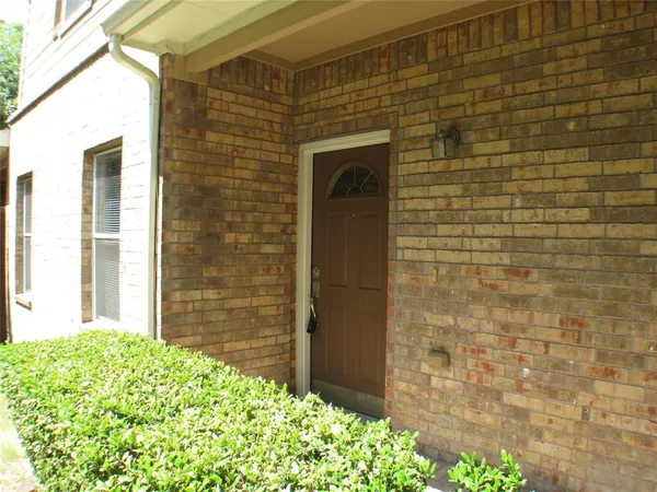 $2,500 | 2332 Oklahoma Avenue, Plano, TX 75074