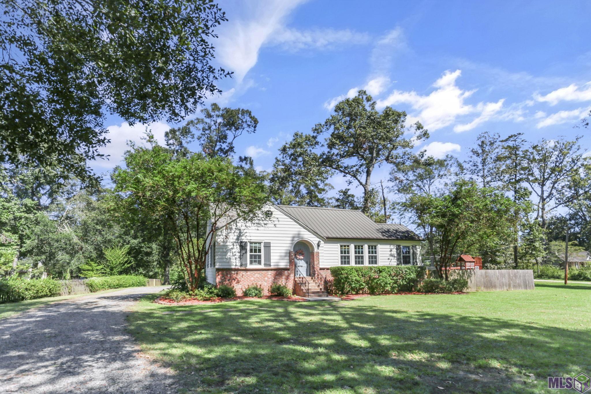 23163 Hoo Shoo Too Road Baton Rouge, LA 70817 - Photo 1 of 19