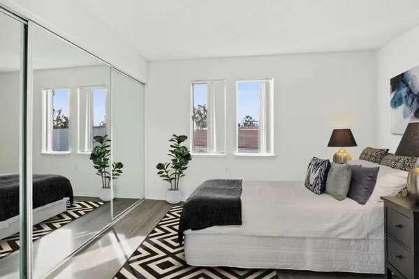 $2,100 | 21 California Avenue, Irvine, CA 92612