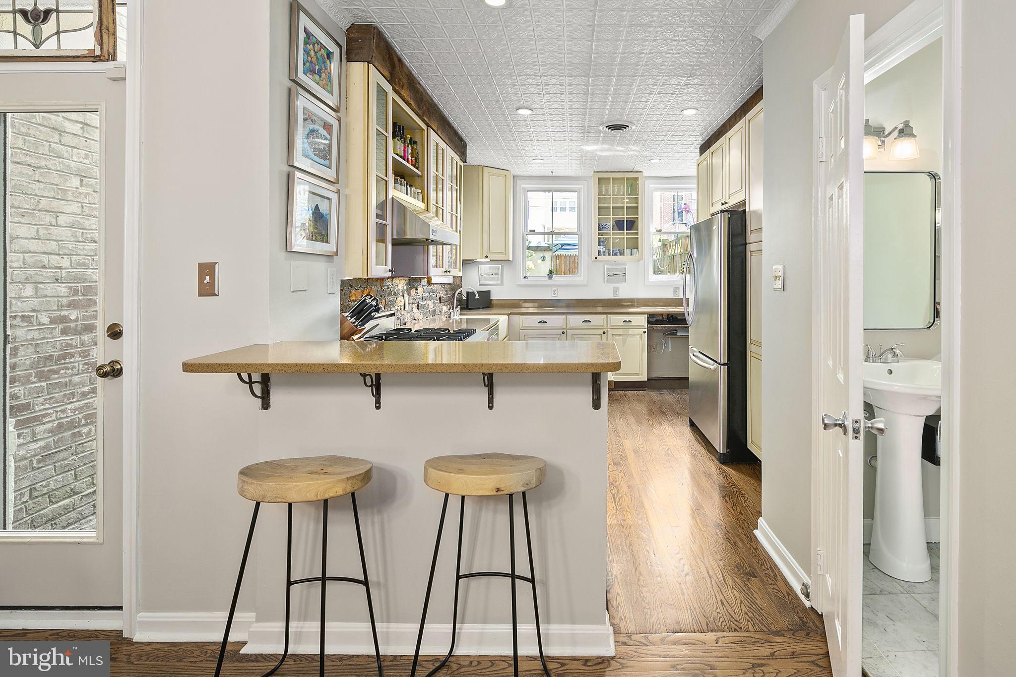 521 5th Street Northeast Washington, DC 20002 - Photo 13 of 48 Breakfast bar