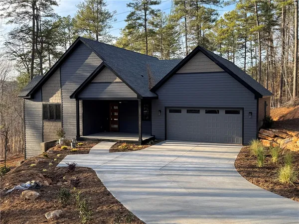 $875,000 | 940 Coachmans Trail, West Union, SC 29696