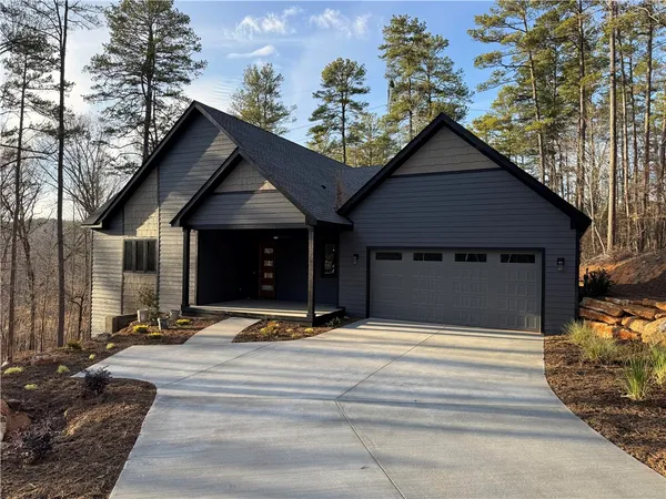 $875,000 | 940 Coachmans Trail, West Union, SC 29696
