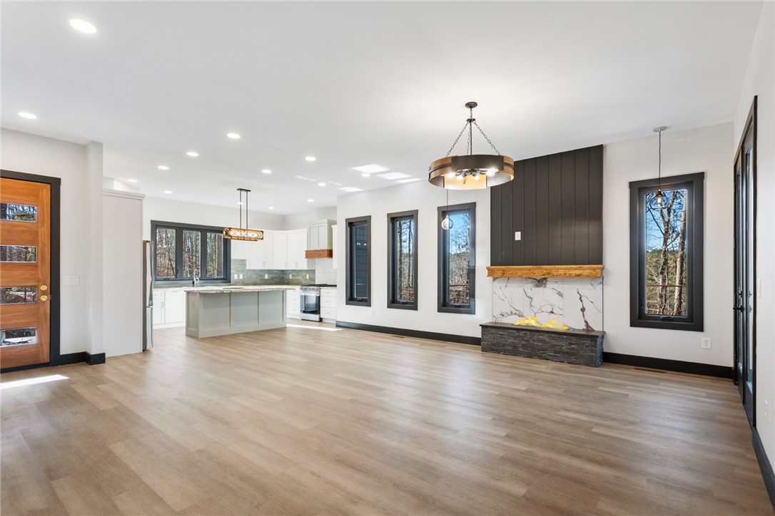 940 Coachmans Trail West Union, SC 29696 - Photo 5 of 31