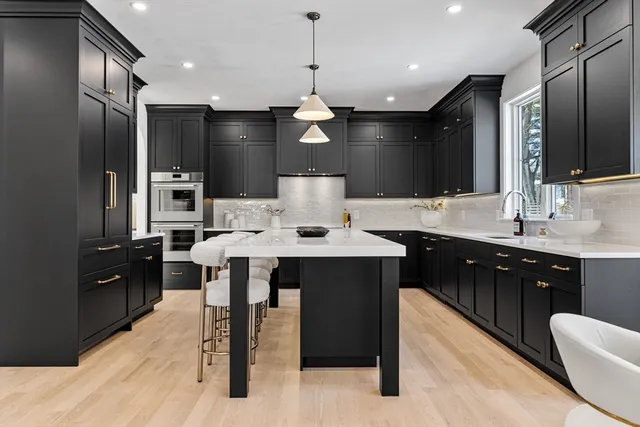 $2,999,000 | 40 High Street, Needham, MA 02494