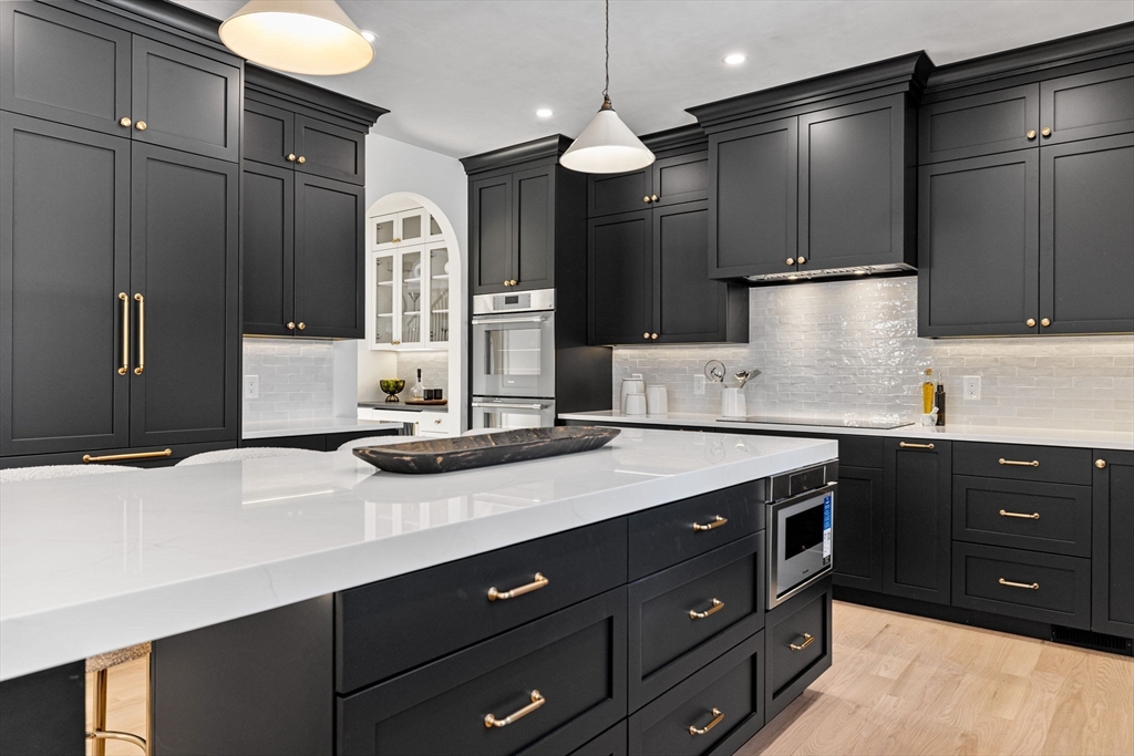 40 High Street Needham, MA 02494 - Photo 4 of 42