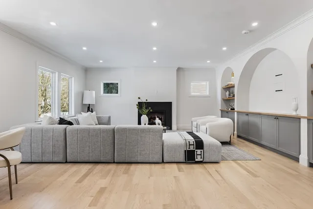 $2,999,000 | 40 High Street, Needham, MA 02494