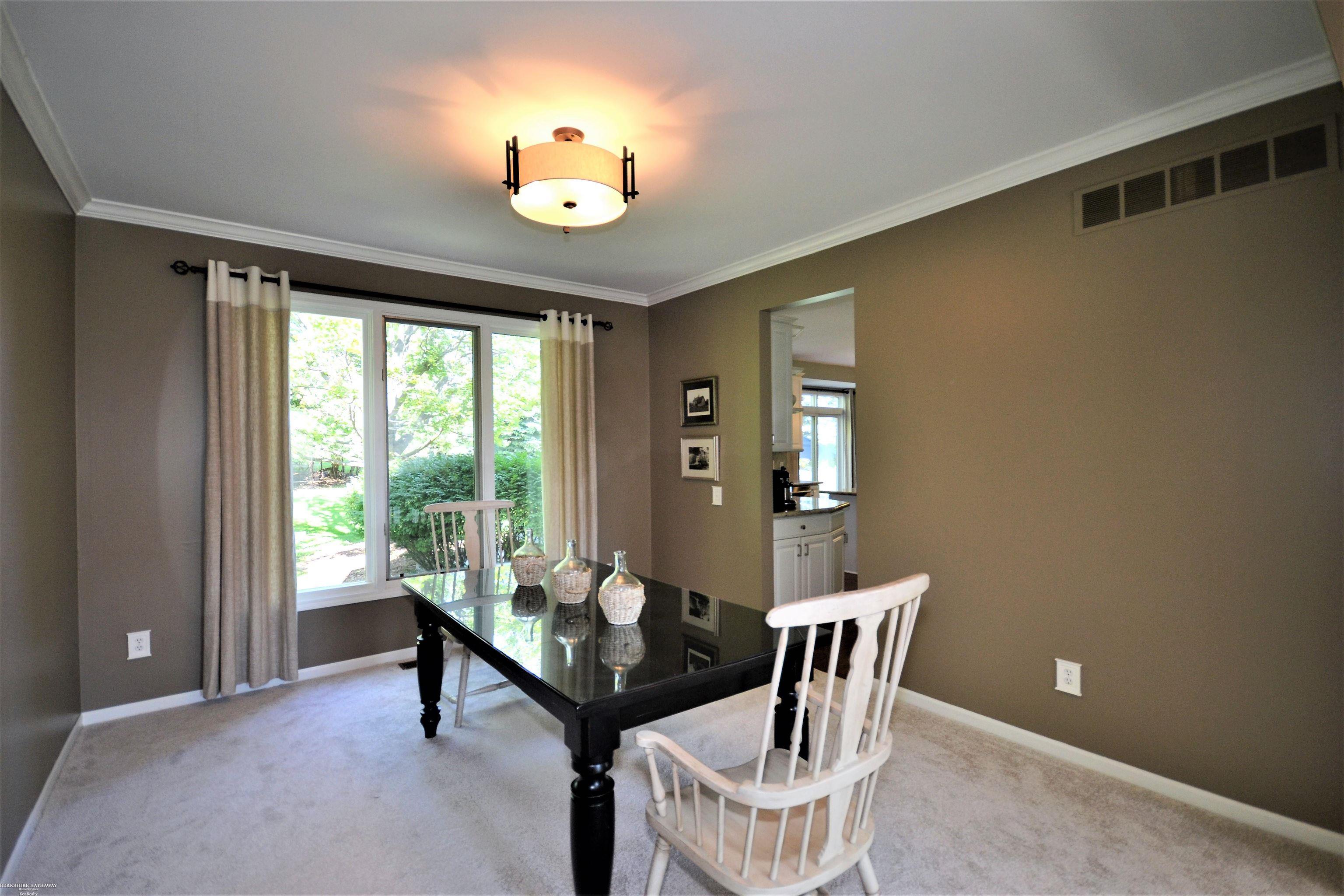 1813 Fox Run Rochester Hills, MI 48306 - Photo 21 of 68