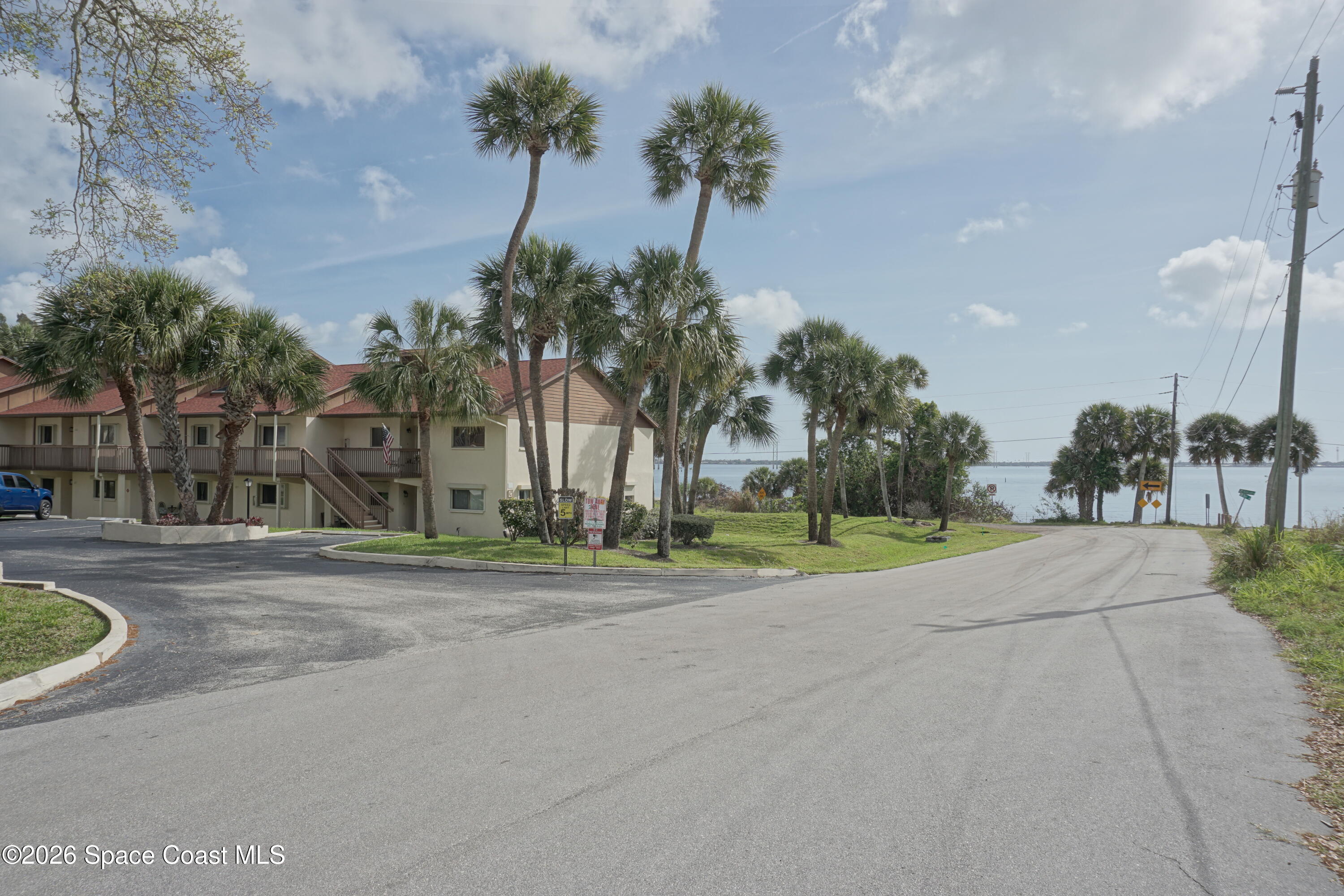 3225 Kirkland Road Northeast Palm Bay, FL 32905 - Photo 2 of 65 DSC01002