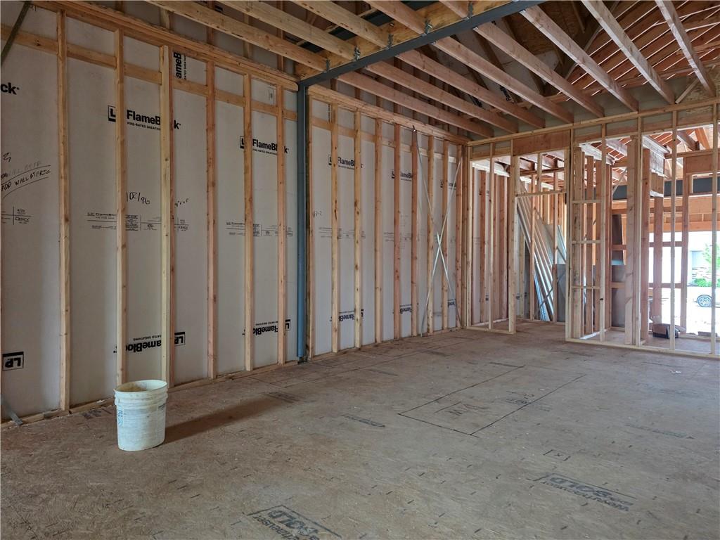 14552 Amanda Lane Basehor, KS 66007 - Photo 9 of 56
