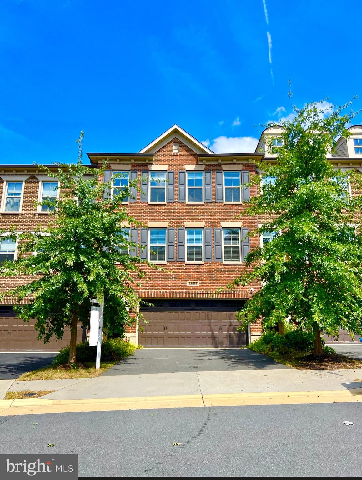 42566 Mantua Square Brambleton, VA 20148 - Photo 1 of 36