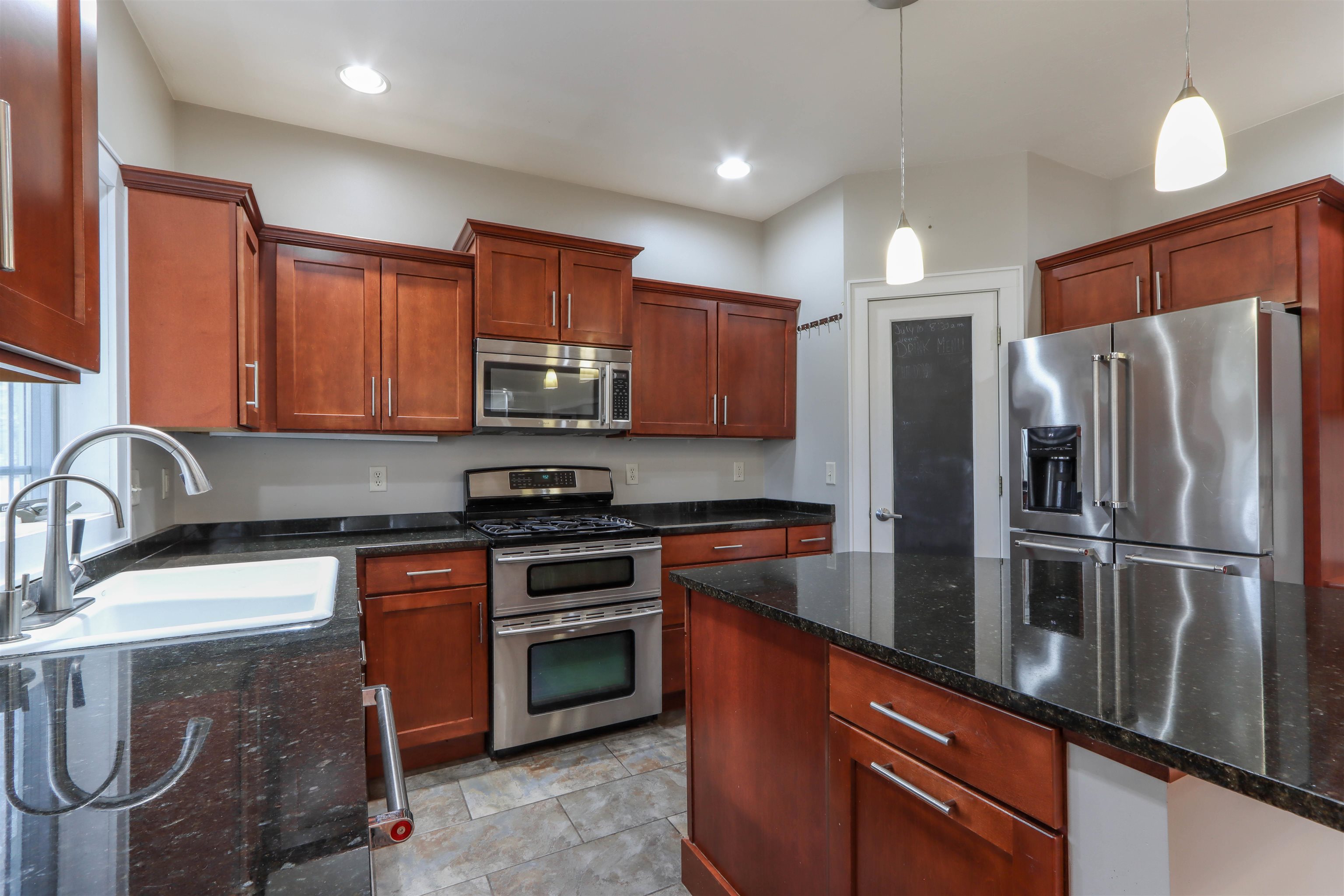 1579 Foxfire Court Waupaca, WI 54981 - Photo 13 of 62