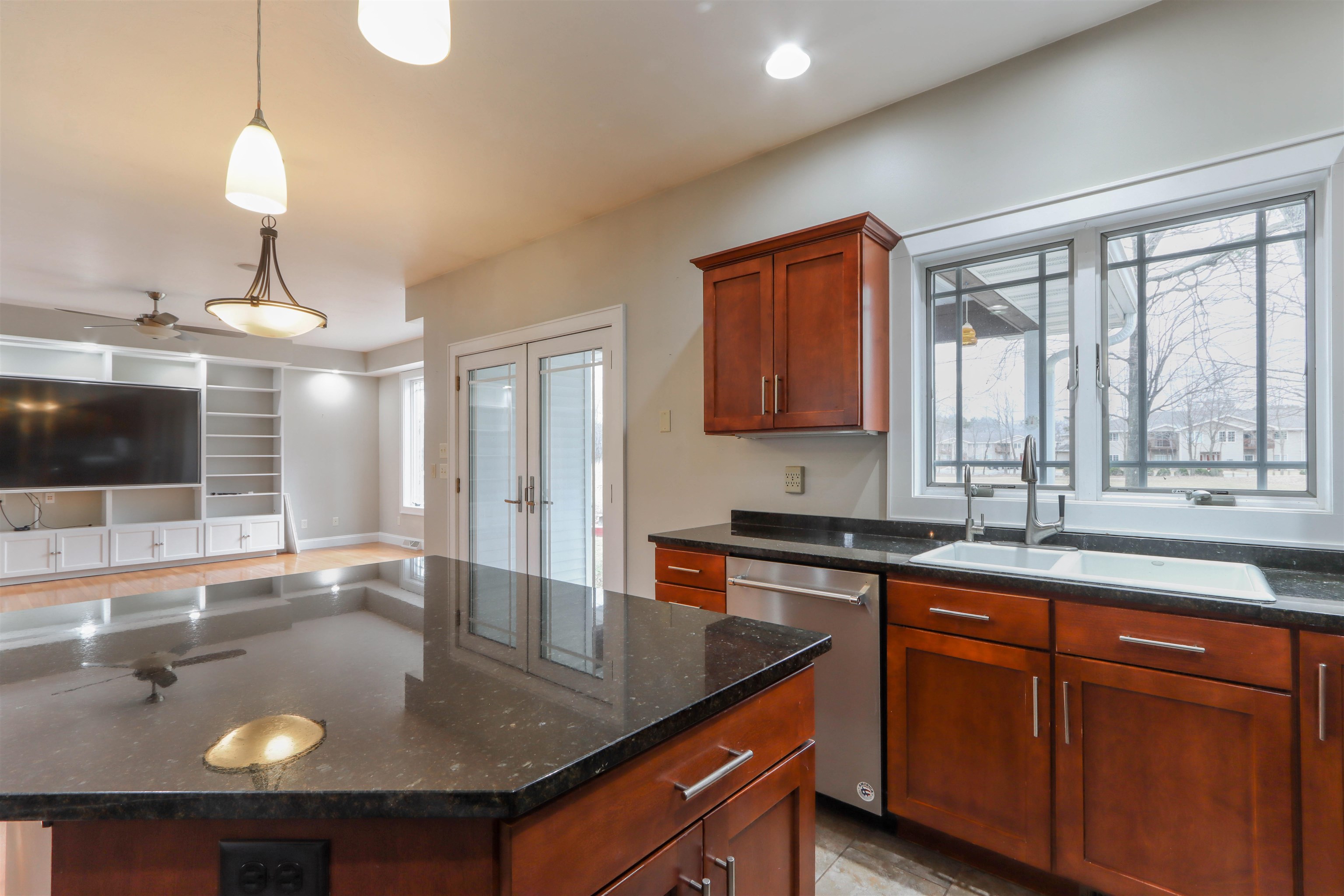 1579 Foxfire Court Waupaca, WI 54981 - Photo 15 of 62