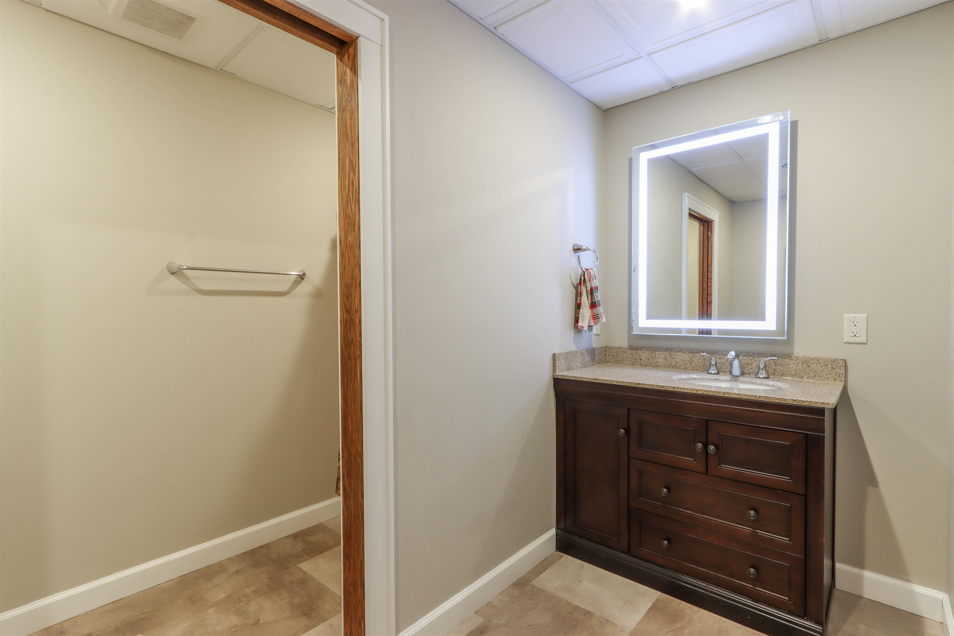 1579 Foxfire Court Waupaca, WI 54981 - Photo 38 of 62