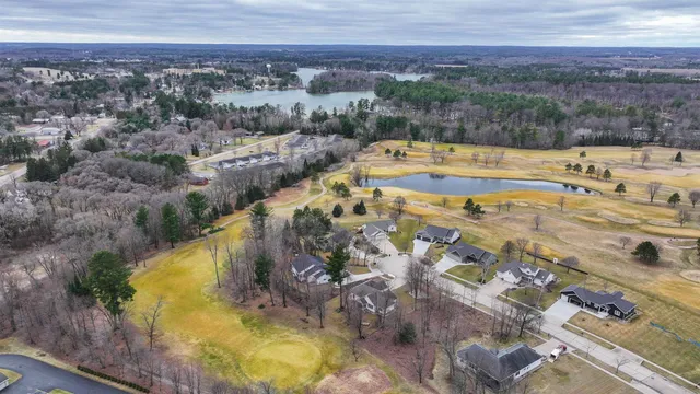 $479,900 | 1579 Foxfire Court, Waupaca, WI 54981