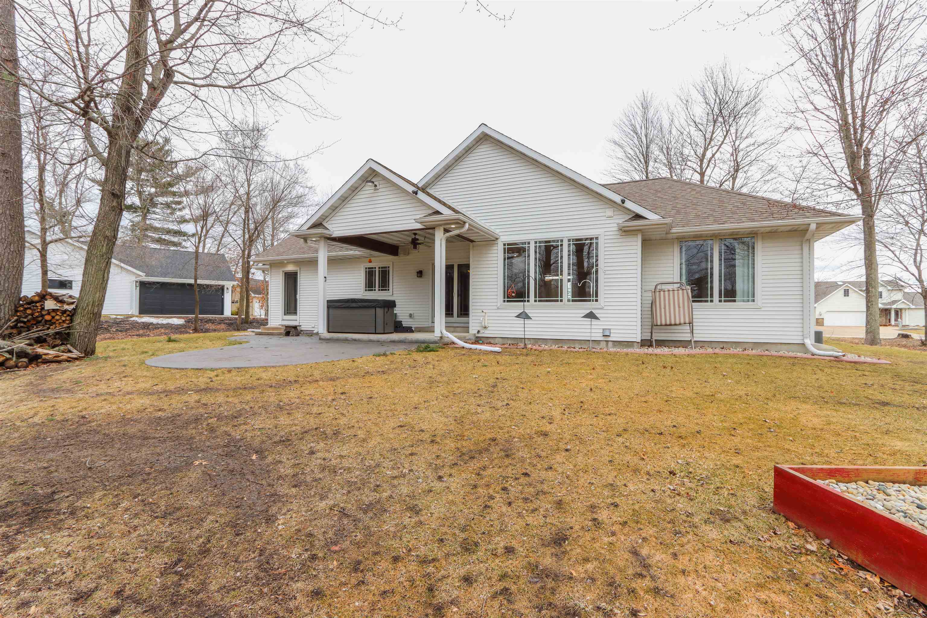 1579 Foxfire Court Waupaca, WI 54981 - Photo 51 of 62