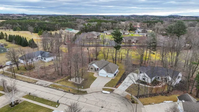 $479,900 | 1579 Foxfire Court, Waupaca, WI 54981