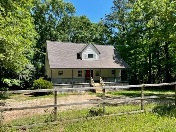 $2,000 | 2717 Masterson Lane, Tallahassee, FL 32311