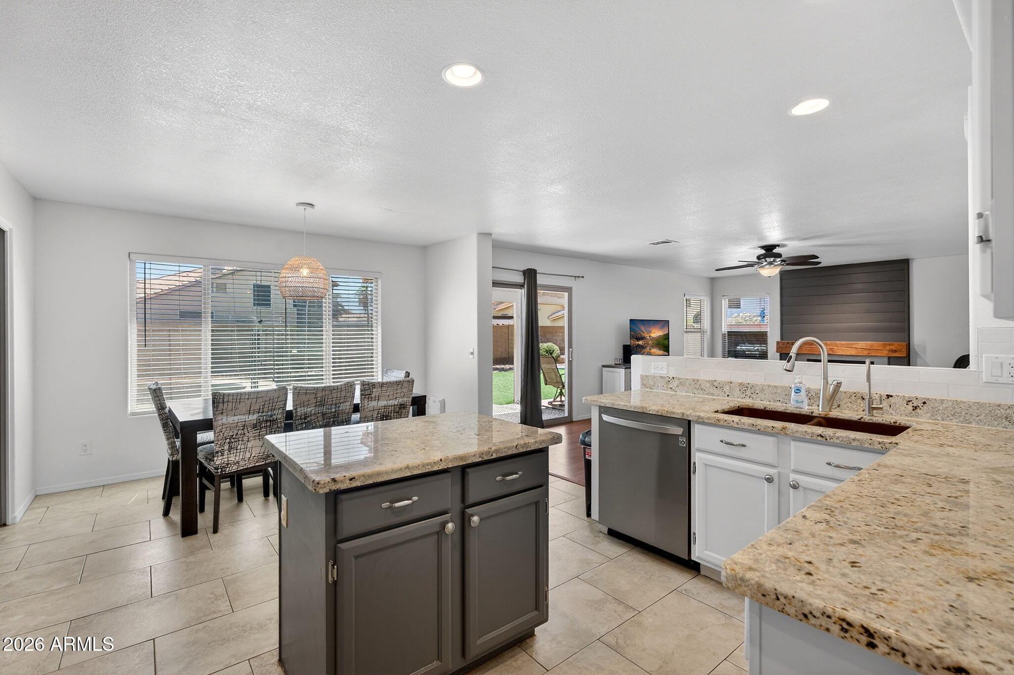 4719 East Rockledge Road Phoenix, AZ 85044 - Photo 20 of 74