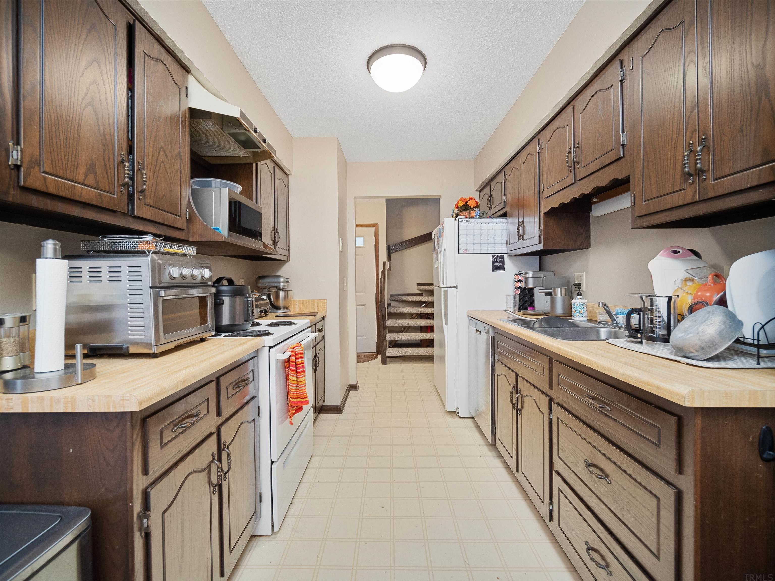 7807-7809 Stellhorn Road Fort Wayne, IN 46835 - Photo 11 of 18 Gallery Image 11
