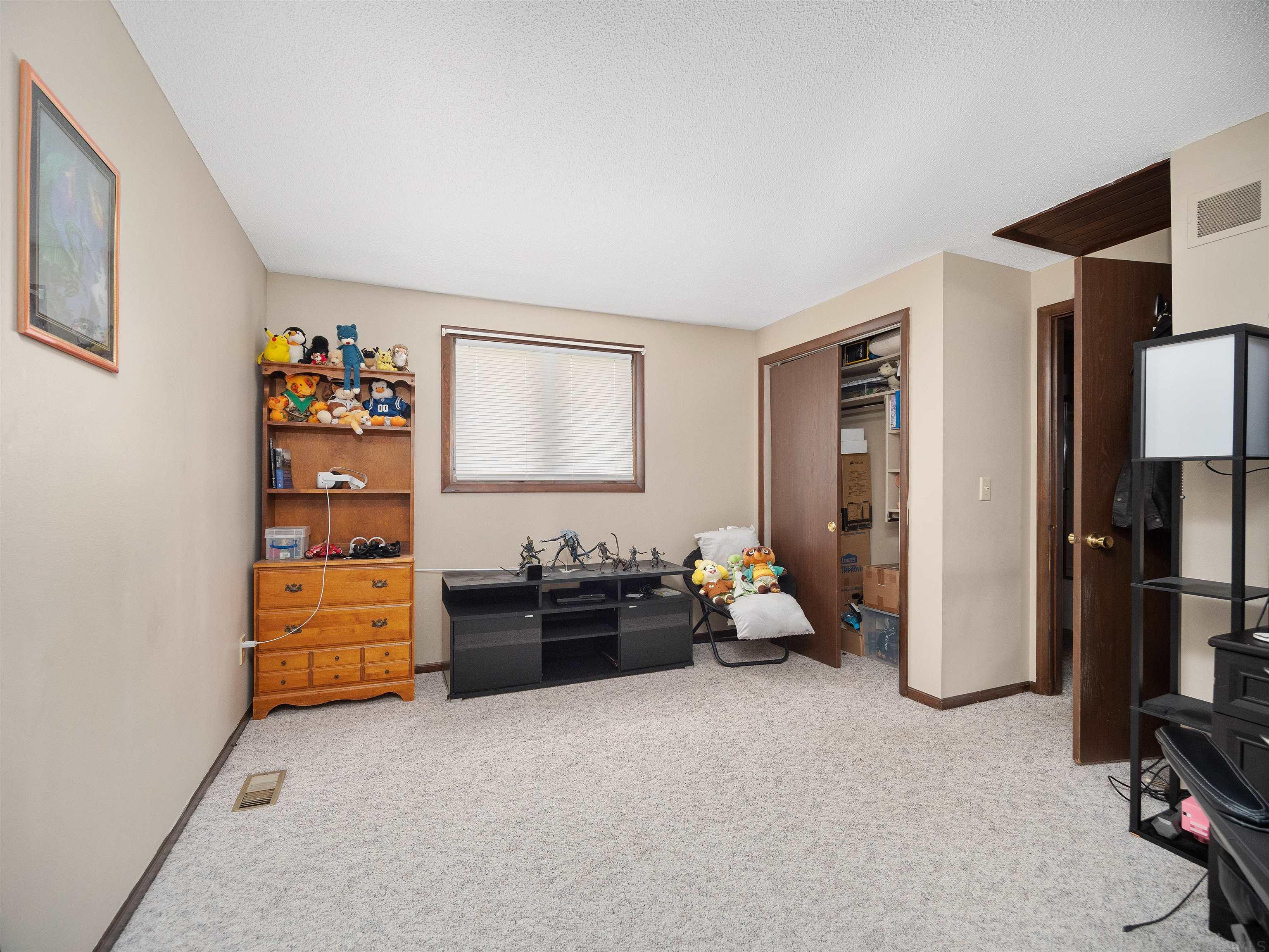 7807-7809 Stellhorn Road Fort Wayne, IN 46835 - Photo 17 of 18 Gallery Image 17