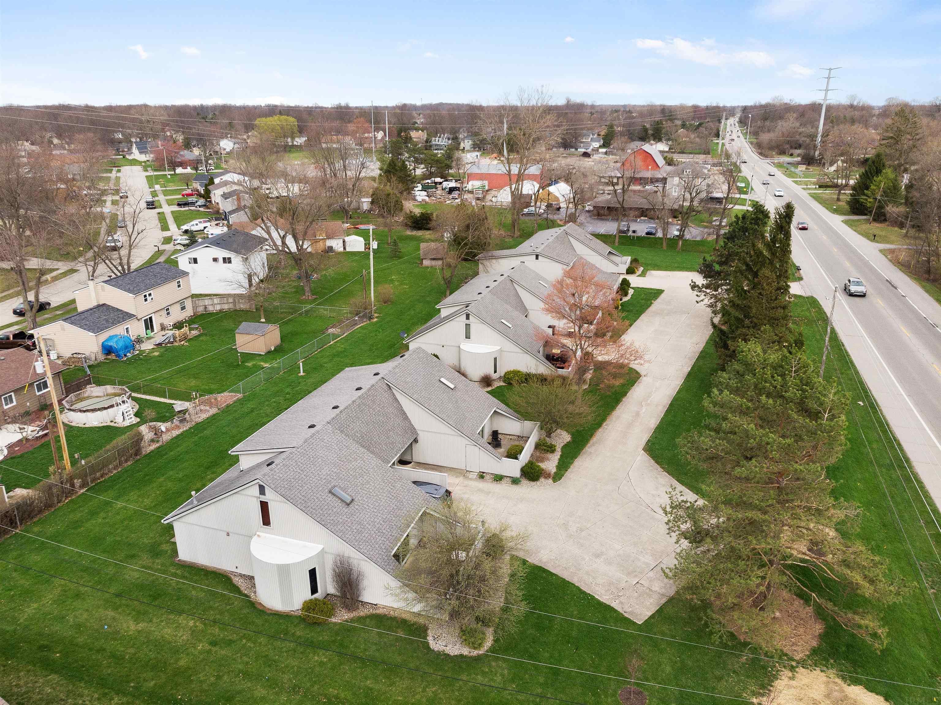 7807-7809 Stellhorn Road Fort Wayne, IN 46835 - Photo 4 of 18 Gallery Image 4