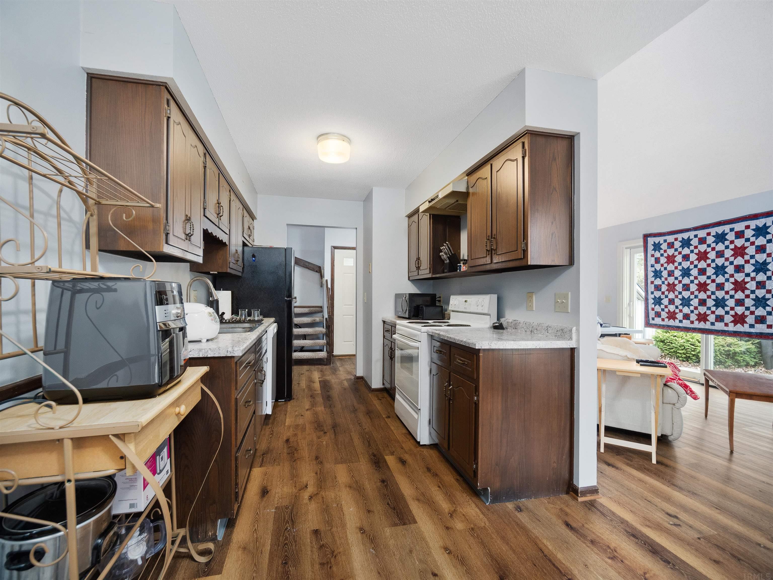 7807-7809 Stellhorn Road Fort Wayne, IN 46835 - Photo 6 of 18 Gallery Image 6