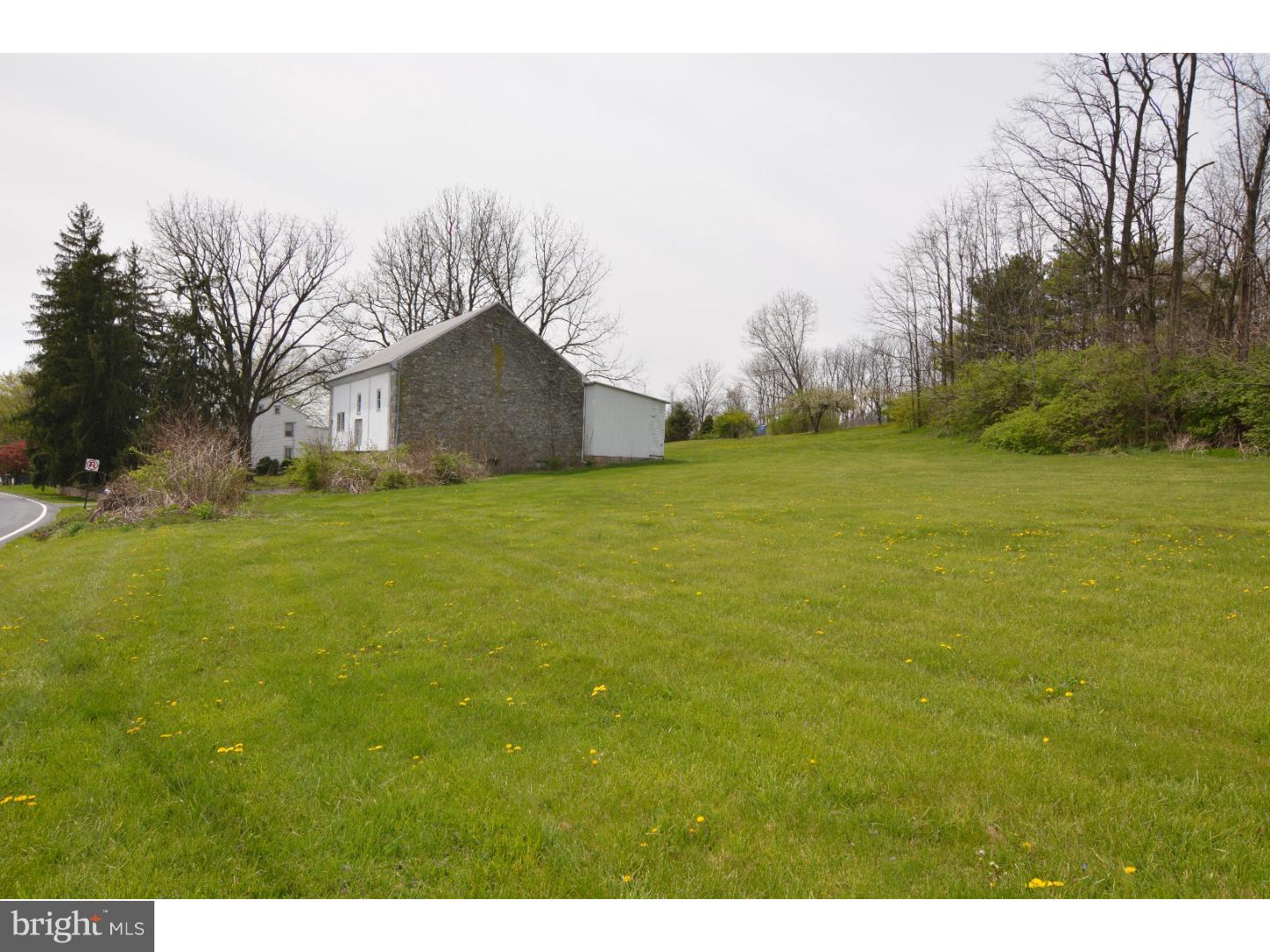 1043 Van Reed Road Reading, PA 19605 - Photo 3 of 25