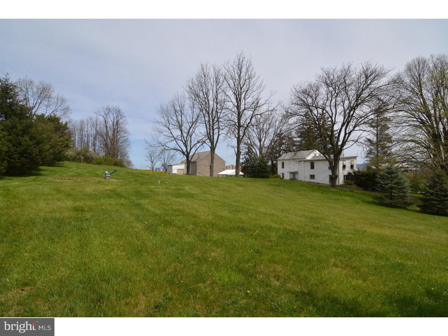 1043 Van Reed Road Reading, PA 19605 - Photo 21 of 25