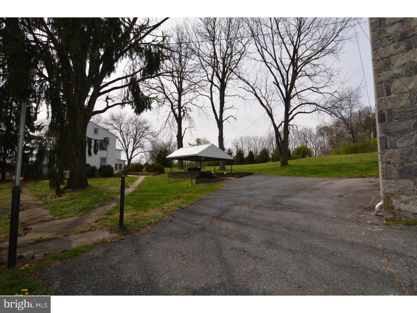 1043 Van Reed Road Reading, PA 19605 - Photo 22 of 25